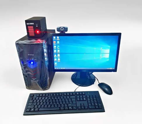 Super Fast Computer ! 500GB 4GB RAM Core 2Dou With 17"